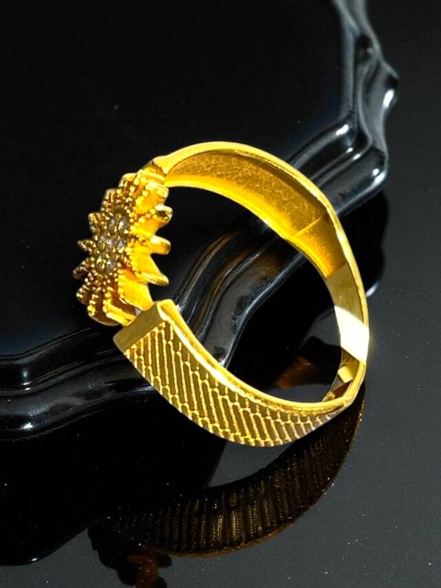 14 Ayar Hasır Taşlı Güneş Modelli Altın Yüzük - 6