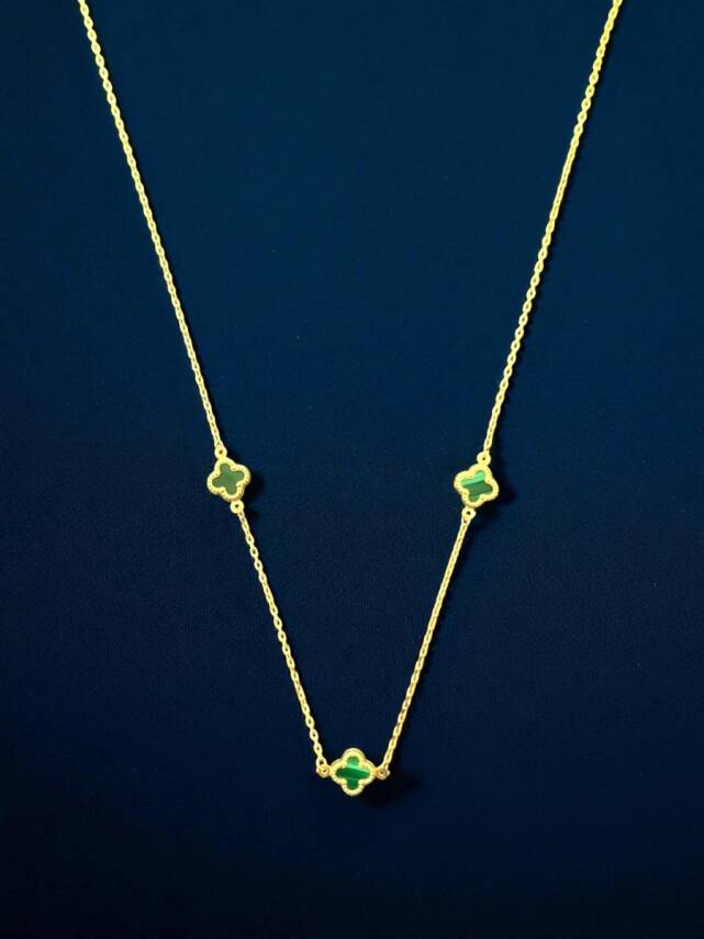 Altın Yonca Model Yeşil Renk Kolye - 1