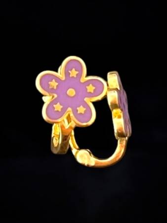 Çiçek Model Altın Çocuk Küpe - 