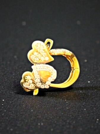 Kalpli Taşlı Altın Küpe - 