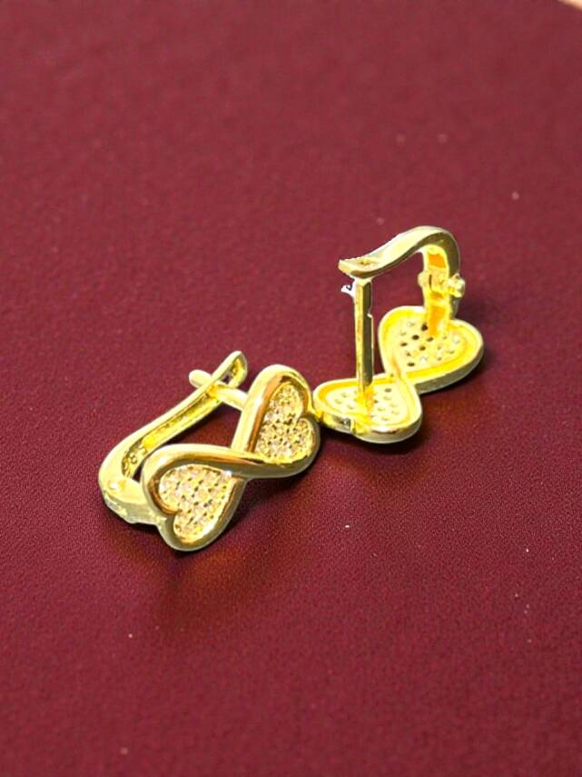 Kalpli Taşlı Altın Küpe - 5