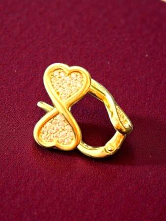 Kalpli Taşlı Altın Küpe - 