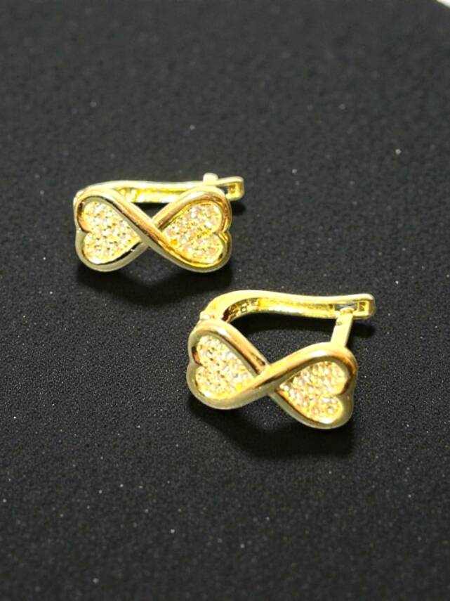 Kalpli Taşlı Altın Küpe - 4