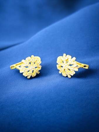 Kar Tanesi Model Taşlı Altın Küpe - 6