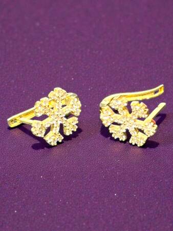 Kar Tanesi Model Taşlı Altın Küpe - 8