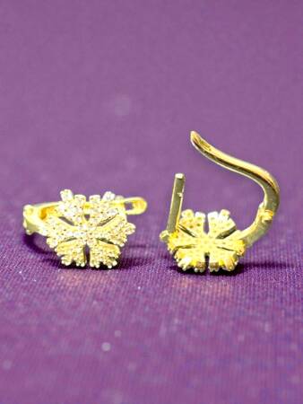 Kar Tanesi Model Taşlı Altın Küpe - 9