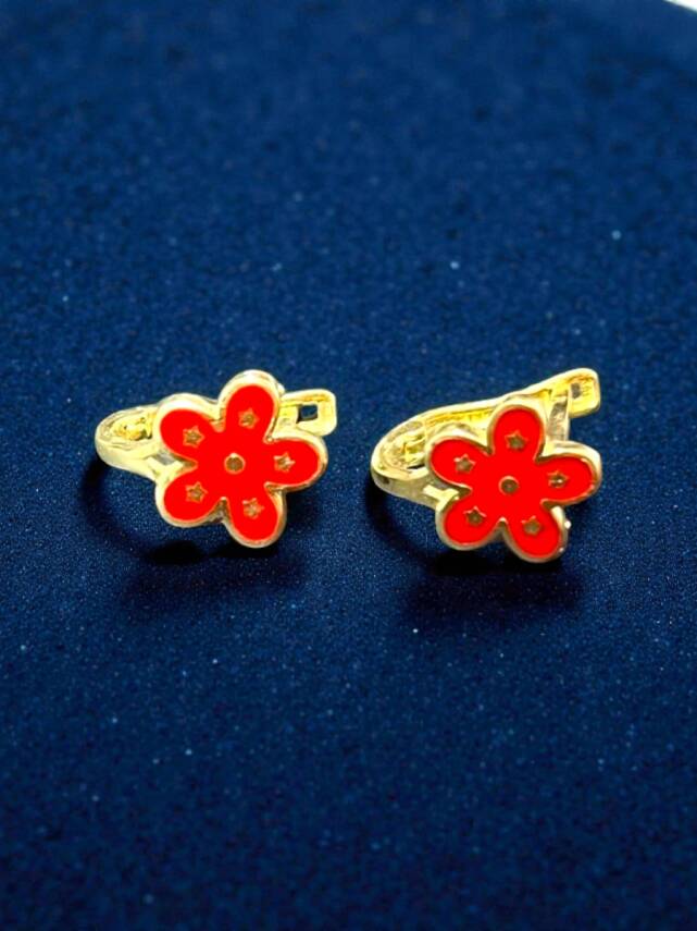 Çiçek Model Altın Çocuk Küpe - 3