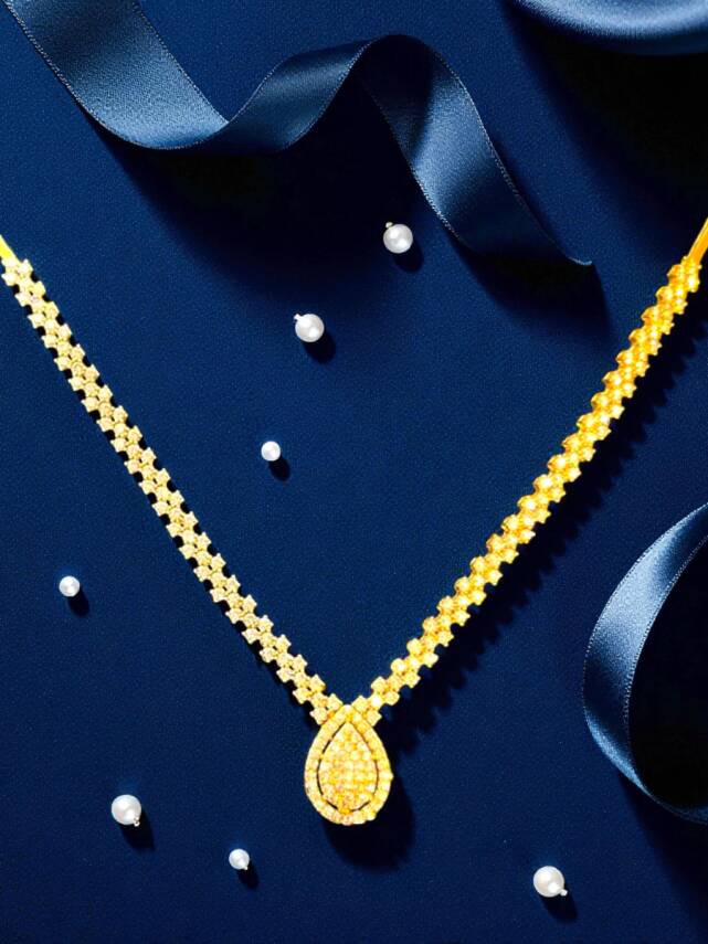 Su Damlası Taşlı Altın Takı Seti - 1