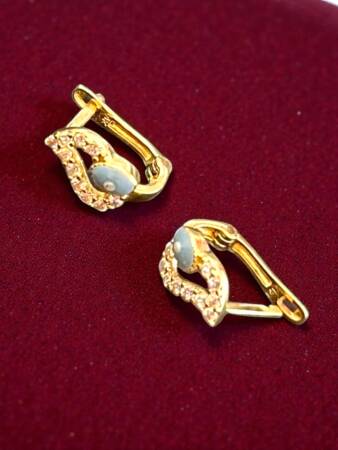 Taşlı Altın Çocuk Küpe - 3