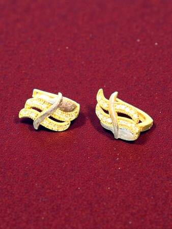 Taşlı Altın Küpe - 2