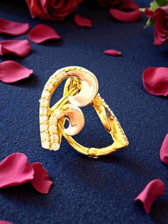 Taşlı Altın Küpe - 