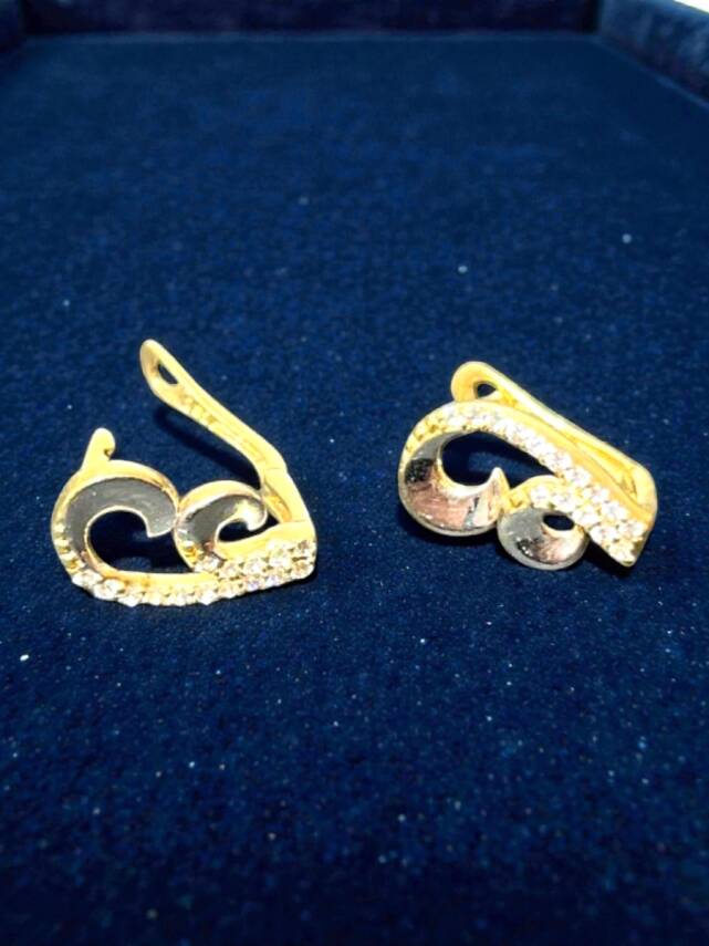 Taşlı Altın Küpe - 4