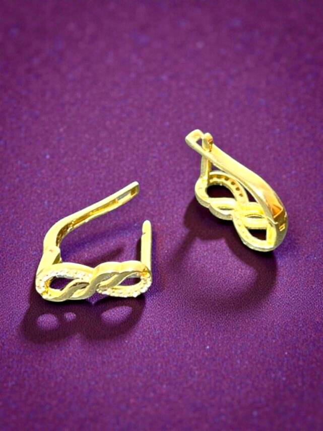 Sonsuzluk Model Taşlı Altın Küpe - 2