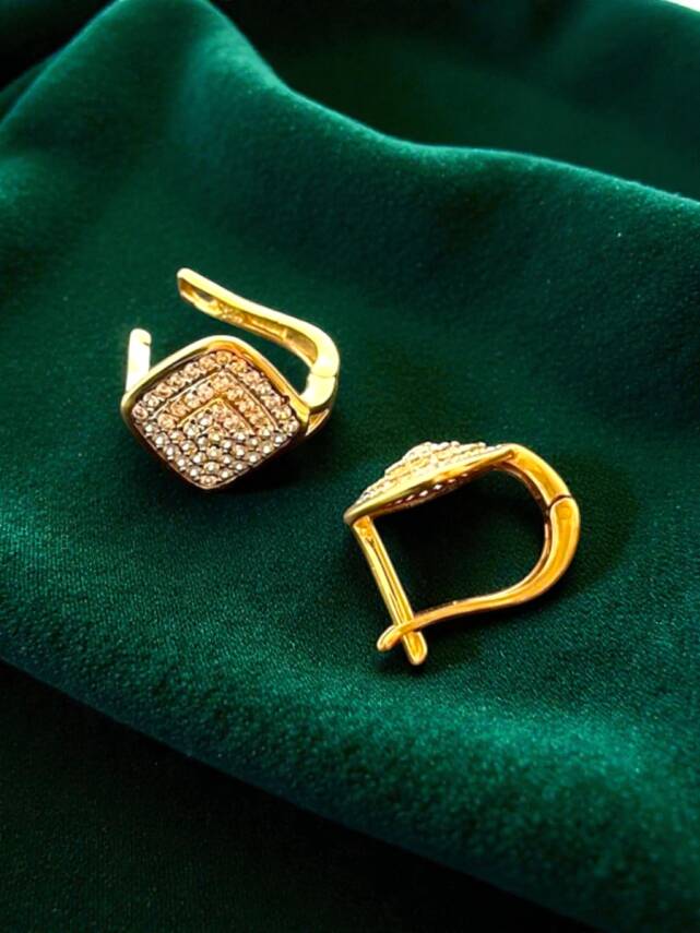 Taşlı Altın Küpe - 8