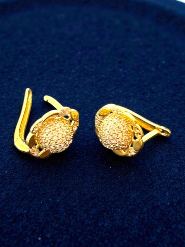 Taşlı Altın Küpe - 5