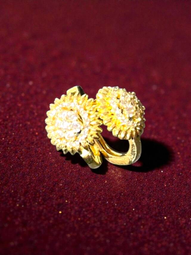 Taşlı Altın Küpe - 5