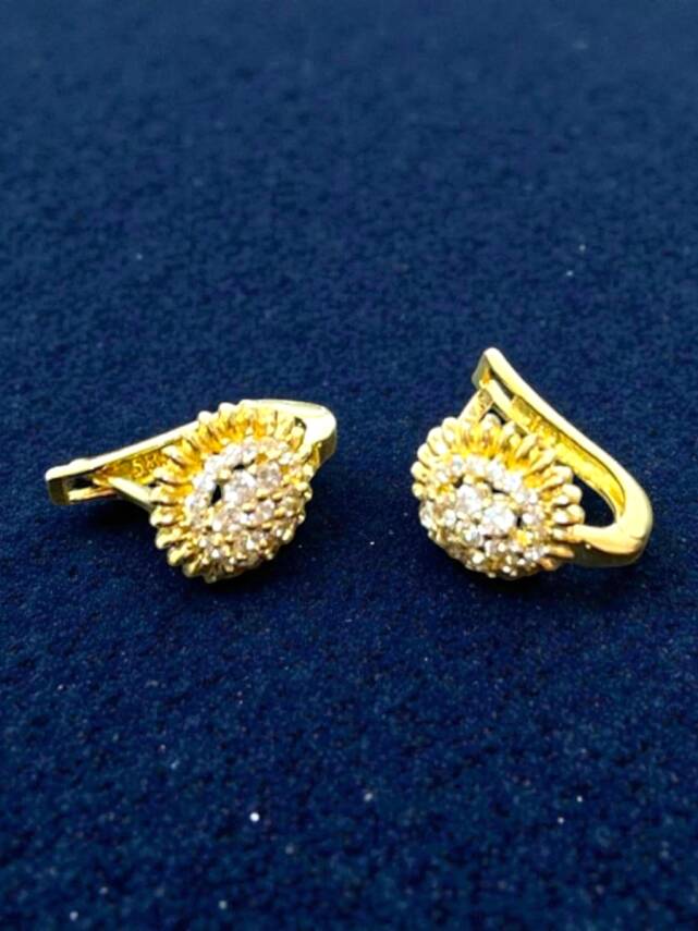 Taşlı Altın Küpe - 4