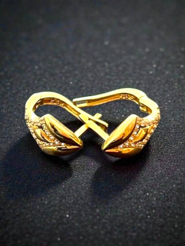 Taşlı Altın Küpe - 6