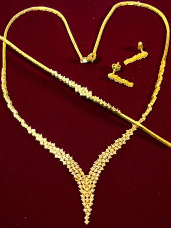 Taşlı Altın Takı Seti - 6