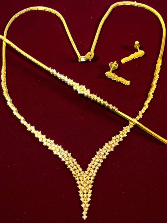 Taşlı Altın Takı Seti - 6