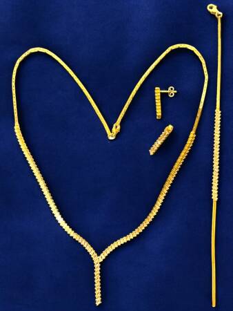 Taşlı Altın Takı Seti - 2