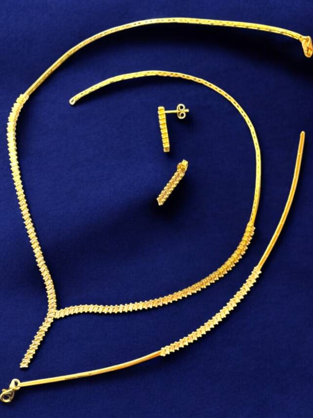 Taşlı Altın Takı Seti - 7