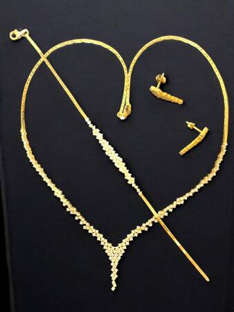 Taşlı Altın Takı Seti - 3