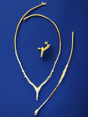 Taşlı Altın Takı Seti - 