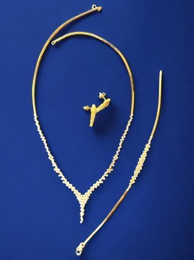 Taşlı Altın Takı Seti - 1