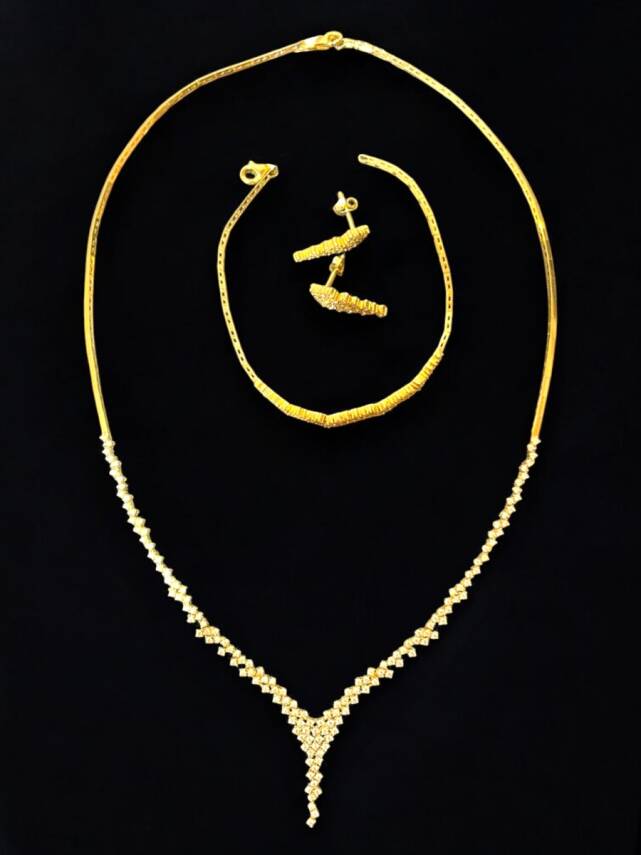 Taşlı Altın Takı Seti - 5