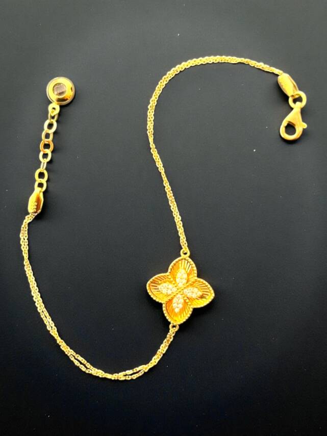 Taşlı Altın Yonca Bileklik - 5