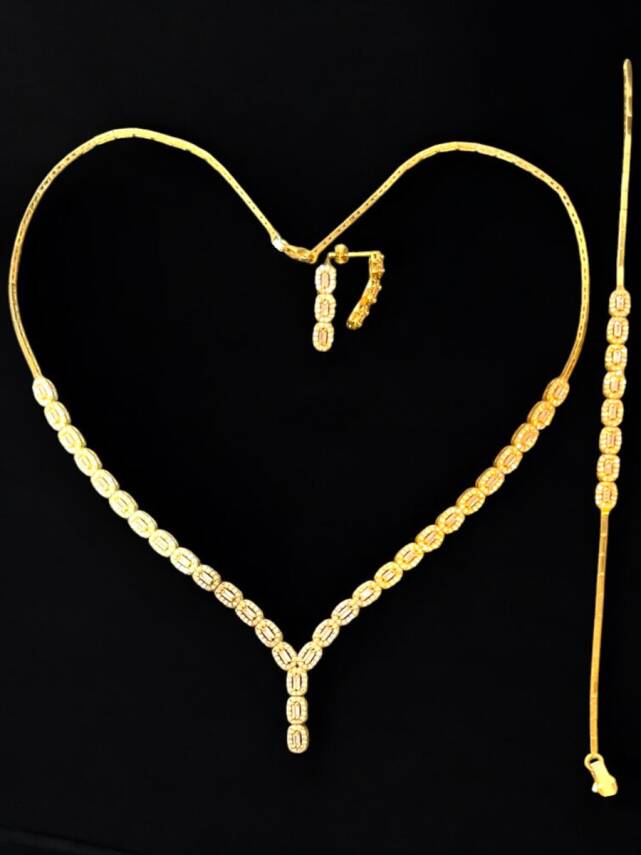 Taşlı Baget Model Altın Takı Seti - 2