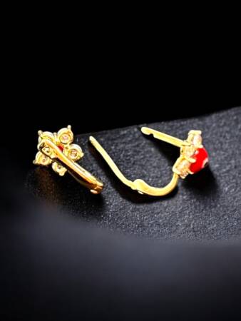 Taşlı Çiçek Model Altın Çocuk Küpe - 3