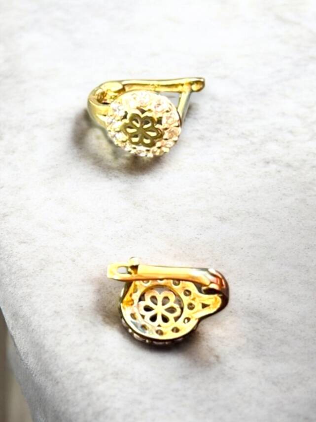 Taşlı Çiçek Model Altın Çocuk Küpe - 5