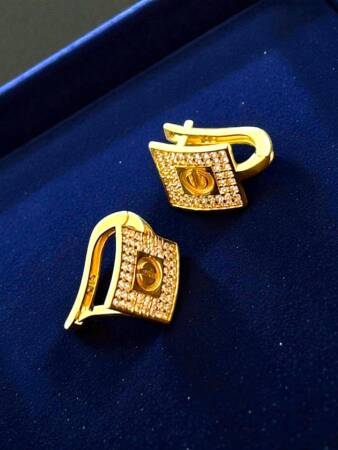 Vida Model Taşlı Altın Küpe - 5