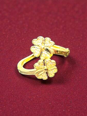 Yonca Model Taşlı Altın Küpe - 2